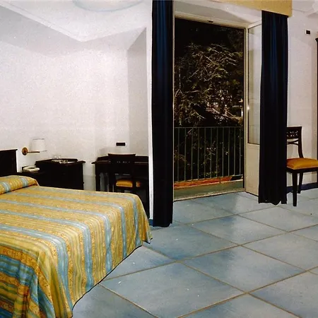 Hotell Ciccio 3*