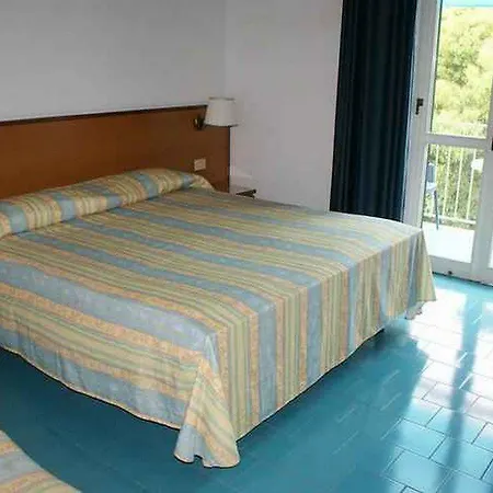 Ciccio Hotel 3*