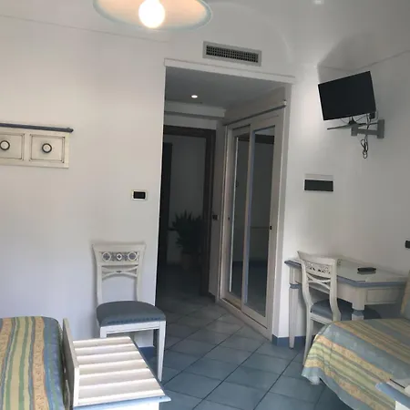 Ciccio ホテル イスキア島